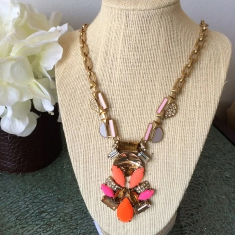 :: S&D๐๐ฆGeo POP Pink/Orange Pendant Necklace - Picture 8 of 9